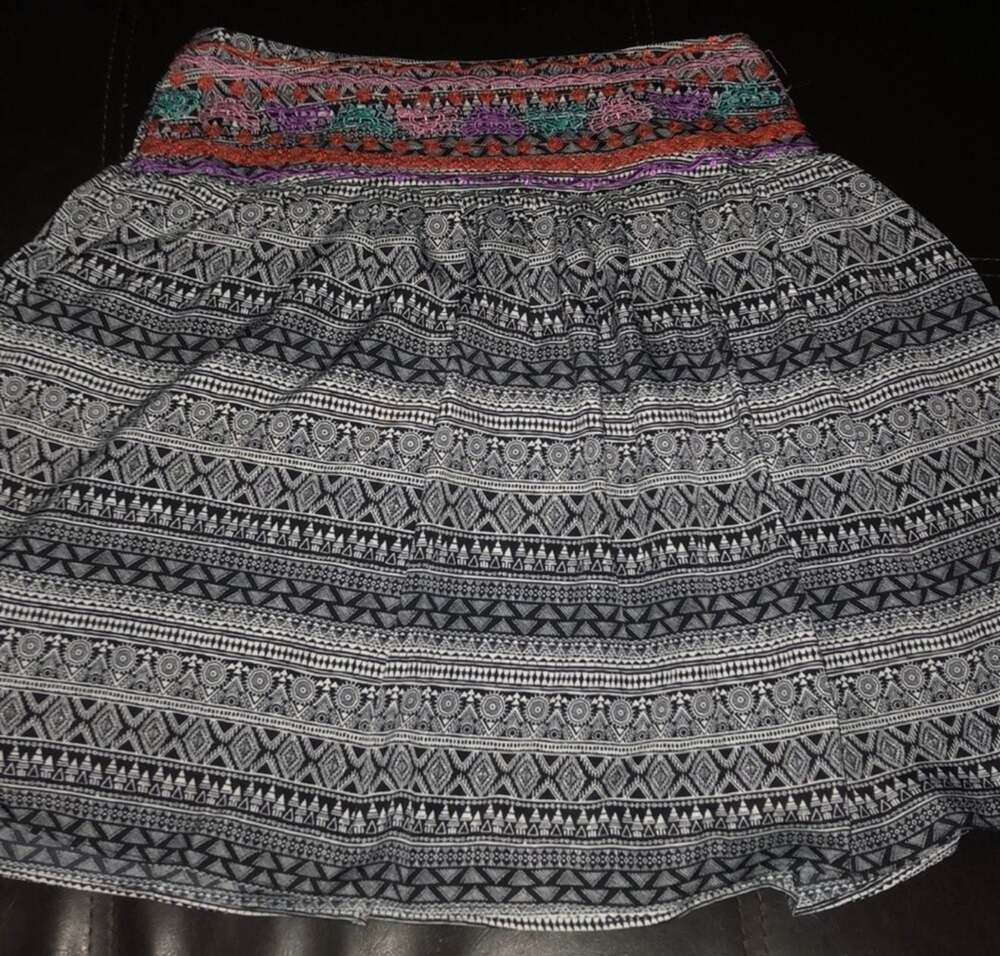 Flying Tomato Tribal Print Mini Skirt with Embroidered Waistband Size Small